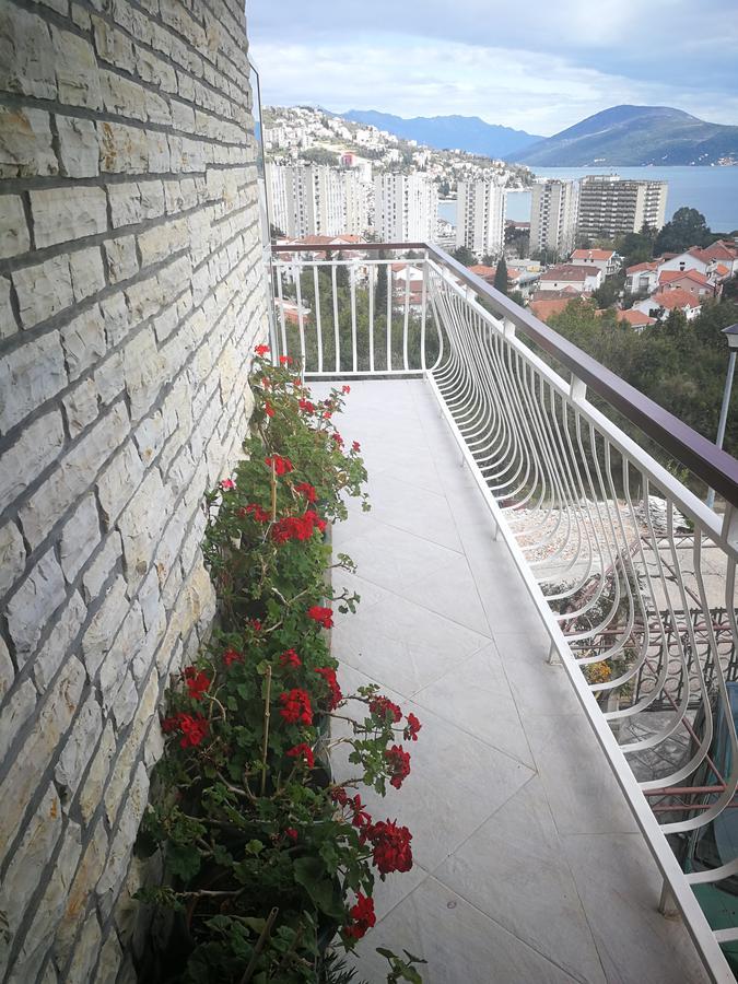 Apartments La Dolce Vita Herceg Novi Buitenkant foto